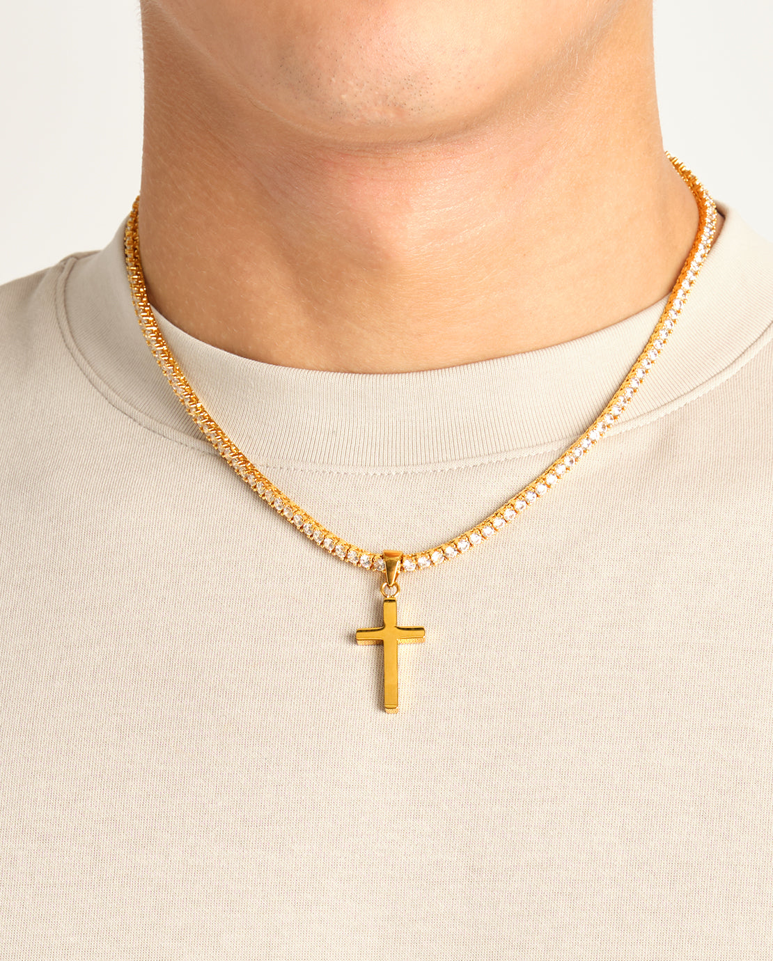 Cross 2024 pendant