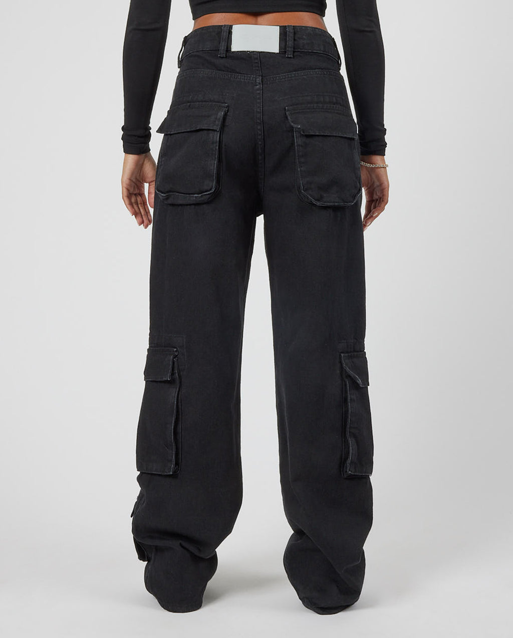 Multi Cargo Pocket Jeans - Black – Cernucci